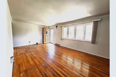 218 Skyport Rd, West Mifflin, PA 15122 - Photo 3