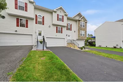 135 Cinque Terra Pl, Finleyville, PA 15332 - Photo 3