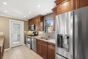 700 Lochinvar Dr, Pittsburgh, PA 15237 - Photo 5