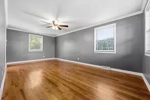 700 Lochinvar Dr, Pittsburgh, PA 15237 - Photo 9