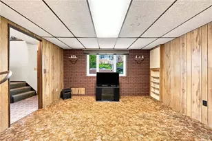 815 Maple Ave, North Versailles, PA 15137 - Photo 7