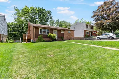 348 Kohlman Dr, Pittsburgh, PA 15214 - Photo 3