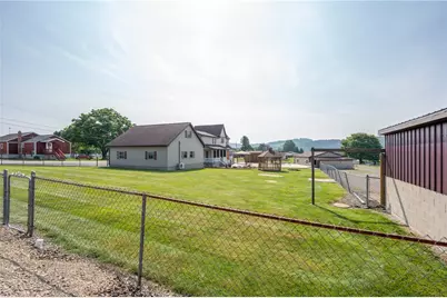 231 9th St, Conemaugh-Yough Townships, PA 15681 - Photo 43