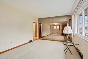 33 Perry St, Pittsburgh, PA 15209 - Photo 3