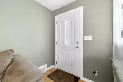308 Maple Rd, Pittsburgh, PA 15239 - Photo 5