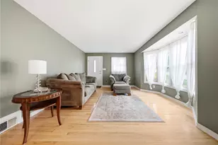 308 Maple Rd, Pittsburgh, PA 15239 - Photo 9