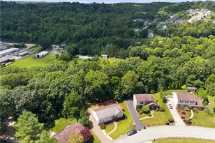 1737 Grovecrest Dr, Pittsburgh, PA 15239 - Photo 45