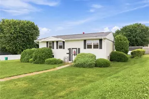 102 Garfield Rd, Latrobe, PA 15650 - Photo 1