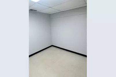 227 N Jefferson St, New Castle, PA 16101 - Photo 15