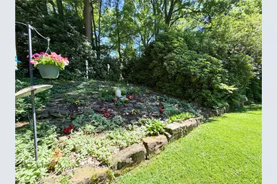 433 Shady Drive, Grove City Boro, PA 16127 - Photo 11