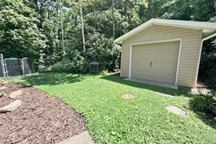 433 Shady Dr, Grove City Boro, PA 16127 - Photo 7
