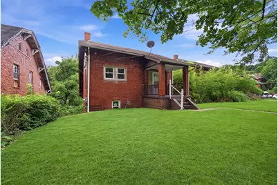 375 Ohio Ave, Clairton, PA 15025 - Photo 1