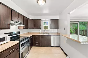 239 Thornberry Dr, Ross Twp, PA 15237 - Photo 9
