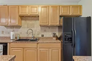 25 Dover Dr, Cranberry Township, PA 16066 - Photo 11