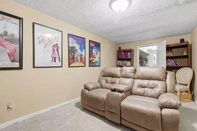 1554 Pineview Drive, Pittsburgh, PA 15241 - Photo 35