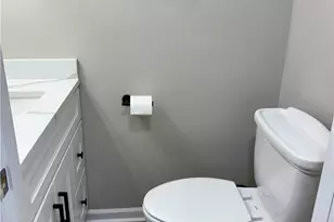 1913 Riggs Rd, South Park, PA 15129 - Photo 5