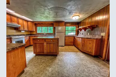 14 Steingrabe Rd, East Lackawannock Township, PA 16142 - Photo 5