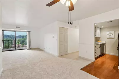 1400 Smokey Wood Dr #804, Pittsburgh, PA 15218 - Photo 13