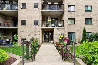 1400 Smokey Wood Dr #804, Pittsburgh, PA 15218 - Photo 3