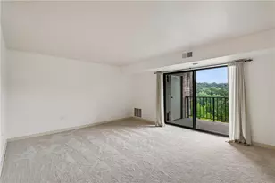 1400 Smokey Wood Dr, Pittsburgh, PA 15218 - Photo 15