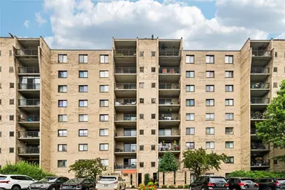 1400 Smokey Wood Dr #804, Pittsburgh, PA 15218 - Photo 1