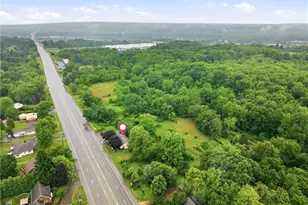 2552 S Hermitage Rd, Hermitage, PA 16148 - Photo 11