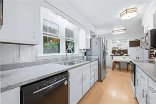 2552 S Hermitage Rd, Hermitage, PA 16148 - Photo 17