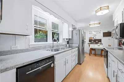 2552 S Hermitage Rd, Hermitage, PA 16148 - Photo 19