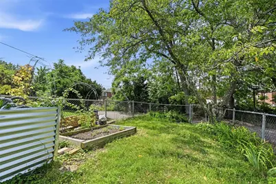 1611 Trinity Street, Pittsburgh, PA 15206 - Photo 23