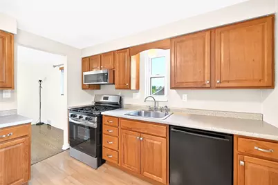 434 Regency Dr, Pittsburgh, PA 15239 - Photo 11