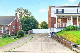 434 Regency Dr, Pittsburgh, PA 15239 - Photo 25