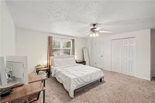 3074 E Bardonner Rd, Hampton, PA 15044 - Photo 13