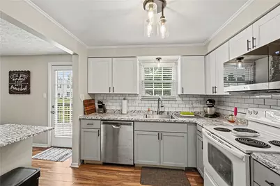 3074 E Bardonner Rd, Hampton, PA 15044 - Photo 5