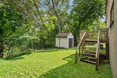 8 Norwich Ave, Pittsburgh, PA 15229 - Photo 27