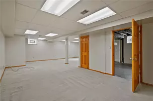 8 Norwich Ave, Pittsburgh, PA 15229 - Photo 21