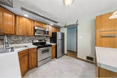 270 Roycroft Ave, Pittsburgh, PA 15234 - Photo 7
