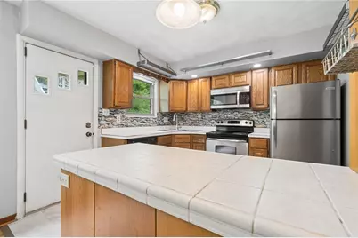 270 Roycroft Ave, Pittsburgh, PA 15234 - Photo 11