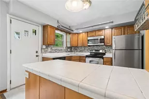 270 Roycroft Ave, Pittsburgh, PA 15234 - Photo 11