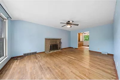 270 Roycroft Ave, Pittsburgh, PA 15234 - Photo 5