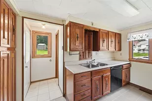 544 Thompson Ave, Clairton, PA 15025 - Photo 13