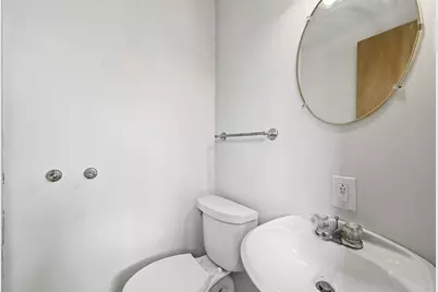 544 Thompson Ave, Clairton, PA 15025 - Photo 11