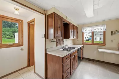 544 Thompson Ave, Clairton, PA 15025 - Photo 11