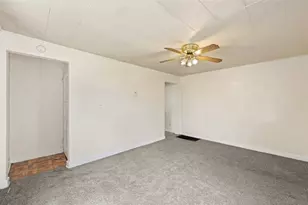 862 Miller Ave, Clairton, PA 15025 - Photo 13