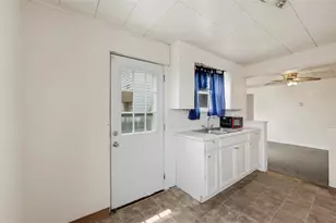 862 Miller Ave, Clairton, PA 15025 - Photo 15