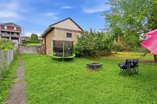 425 N 4th St, Clairton, PA 15025 - Photo 11