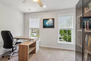 1679 Hastings Park Dr, South Fayette, PA 15017 - Photo 23