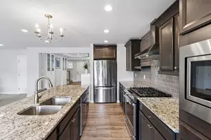 1679 Hastings Park Dr, South Fayette, PA 15017 - Photo 7