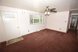 144 Elmwood Dr, Pittsburgh, PA 15116 - Photo 5