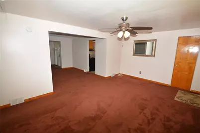 144 Elmwood Dr, Pittsburgh, PA 15116 - Photo 7