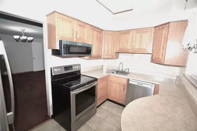 144 Elmwood Dr, Pittsburgh, PA 15116 - Photo 15